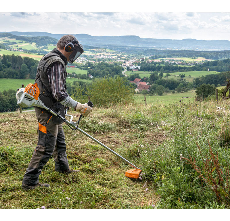 stihl-fs235-motorna-kosa-1