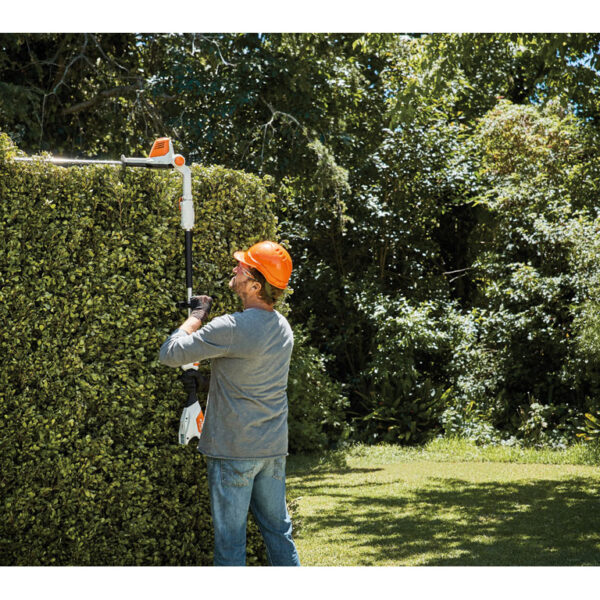 stihl-hla56-teleskopske-makaze-za-zivu-ogradu-1
