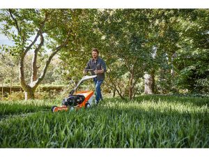 stihl-rm448tc-benzinska-kosacica-1